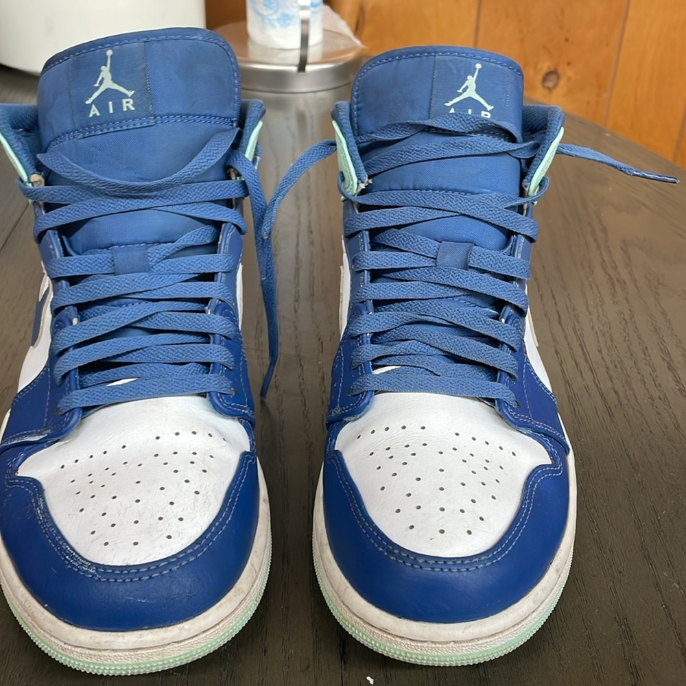 Nike Air Jordan 1 Mid Blue White Mint Green - Picture 2 of 12